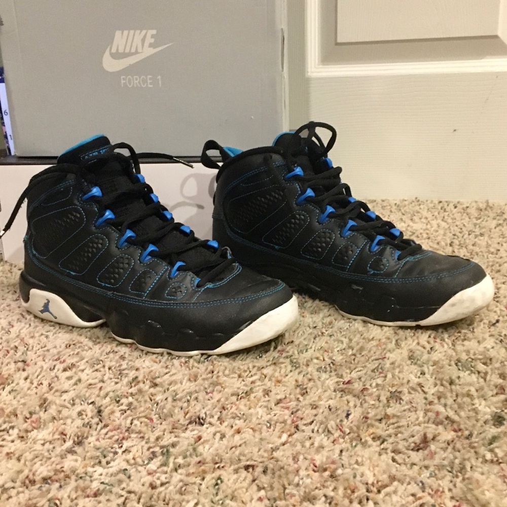 AIR JORDAN 9 RETRO SHOES
